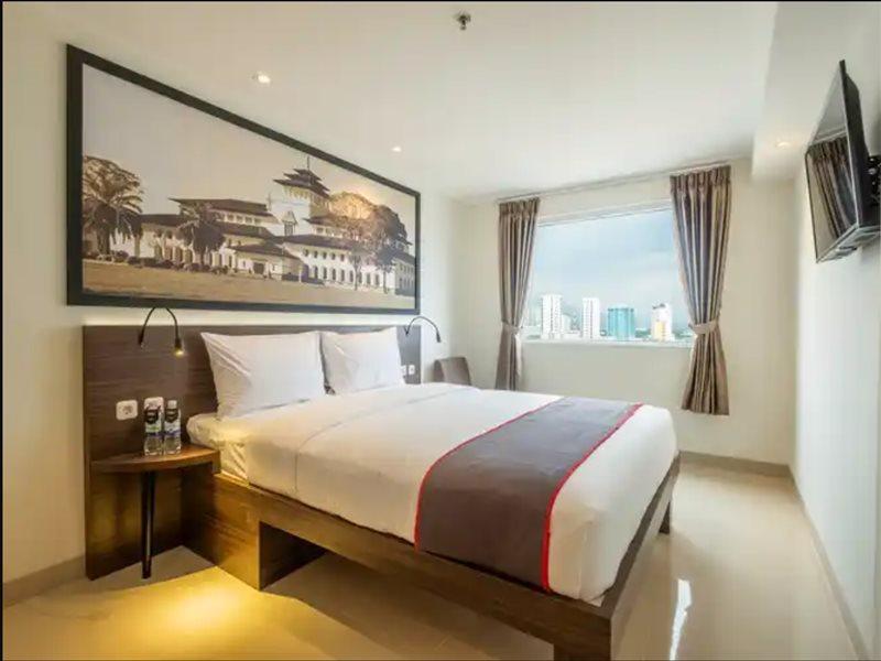 Super Oyo Collection O Hotel Pasar Baru Heritage Bandung Eksteriør bilde
