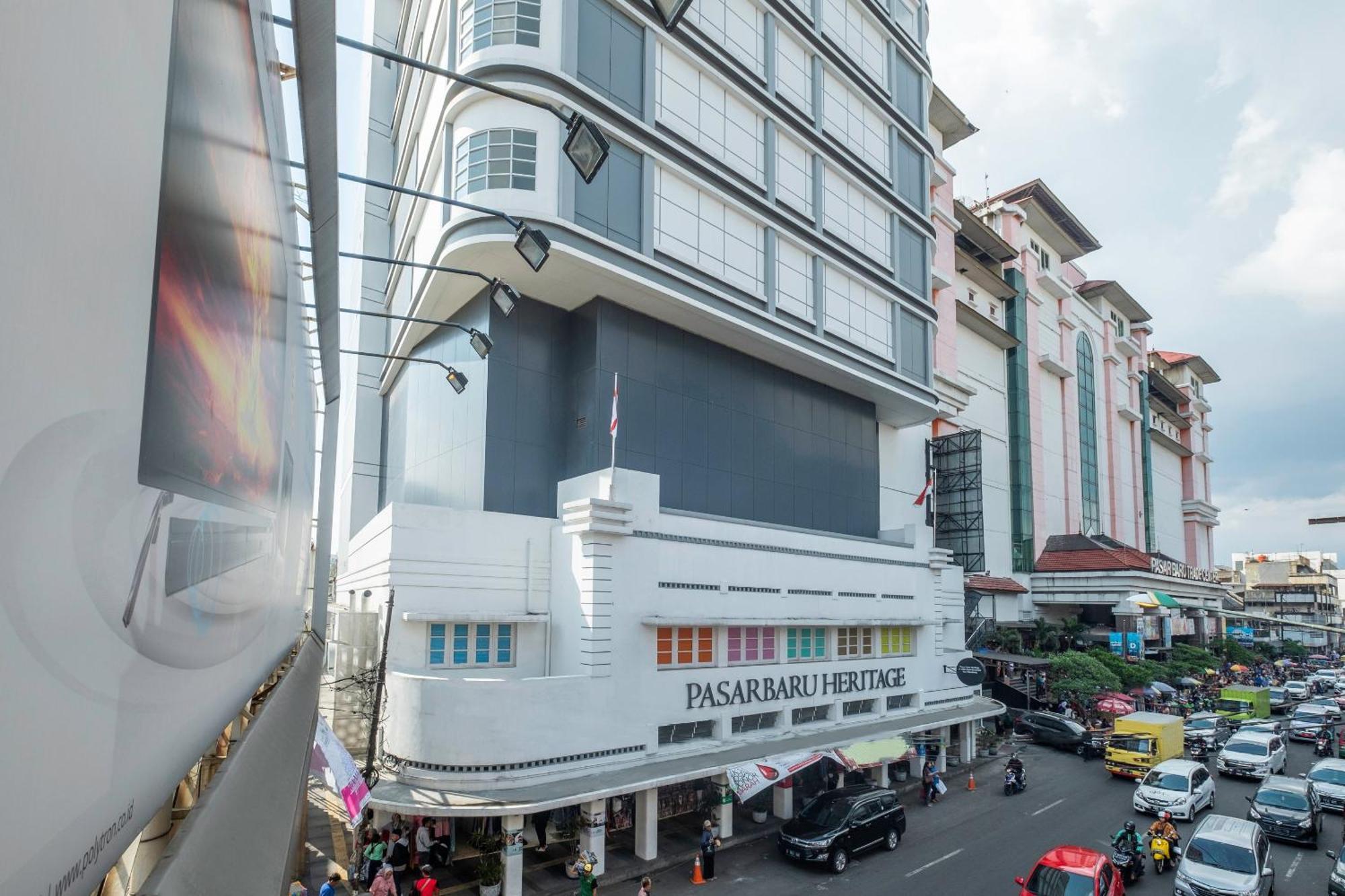 Super Oyo Collection O Hotel Pasar Baru Heritage Bandung Eksteriør bilde