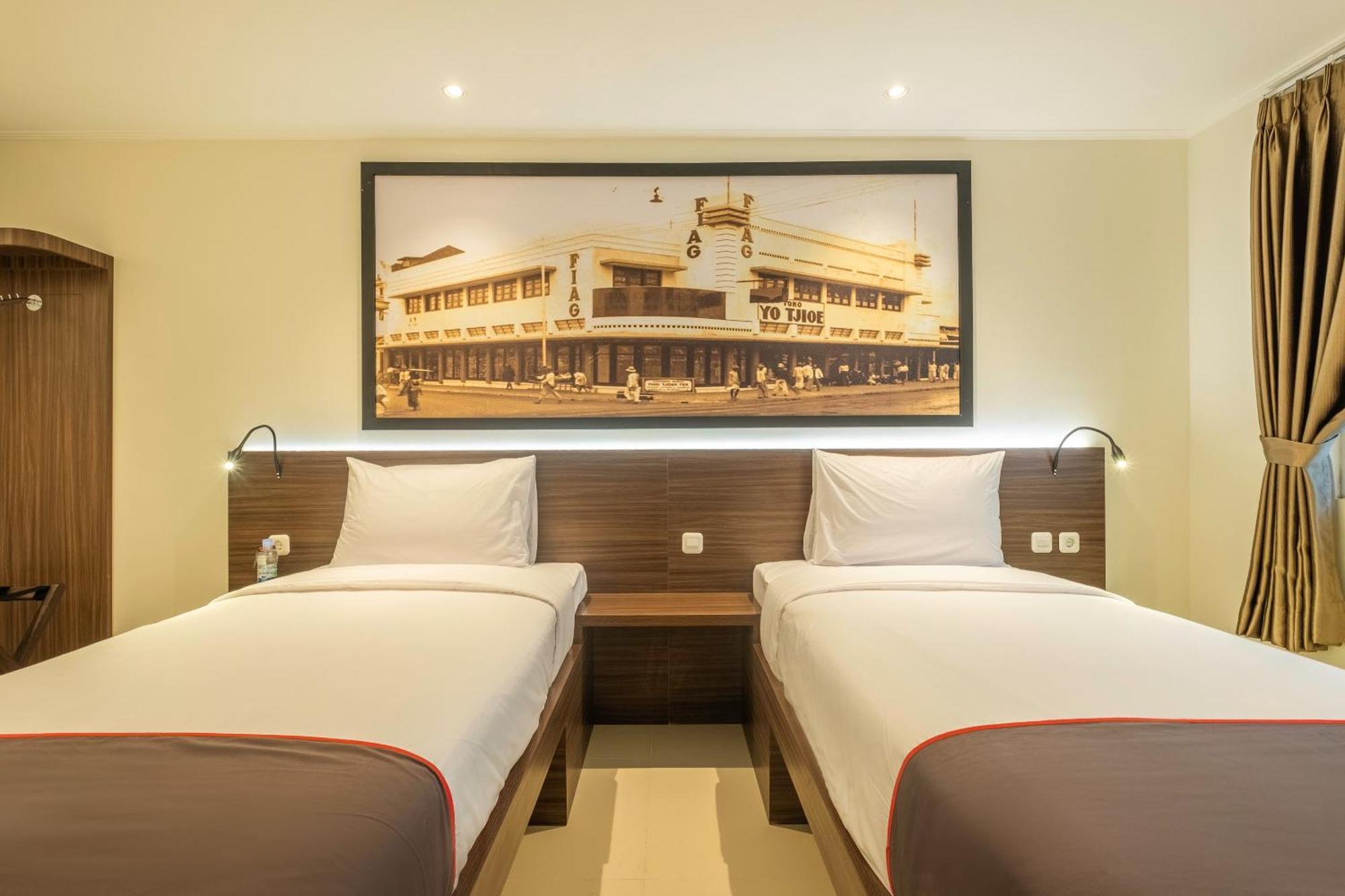 Super Oyo Collection O Hotel Pasar Baru Heritage Bandung Eksteriør bilde